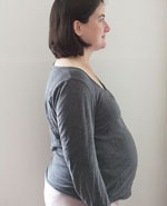 27 weeks pregnant belly