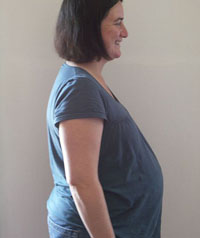 32 weeks pregnant belly