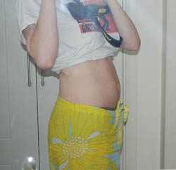 6 weeks pregnant belly