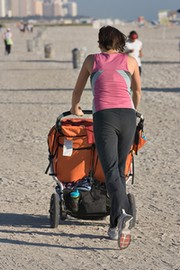 mom and baby exercise