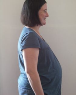 32 weeks pregnant belly