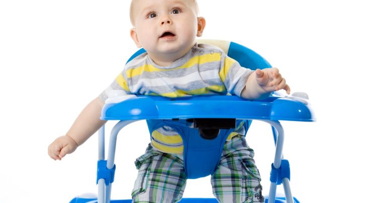 Read more about the article Putting Baby In a Walker – Good Or Bad? (Safety & Research!)