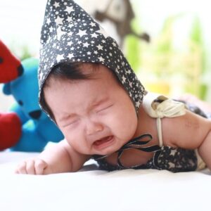 My Baby Hates Tummy Time – 7 Helpful Tips to Make It Fun!