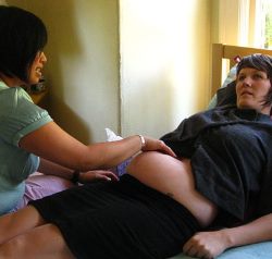26 weeks pregnant midwife visit