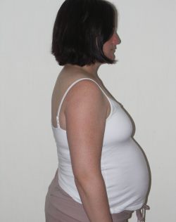 26 weeks pregnant belly