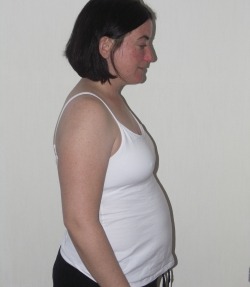 15 weeks pregnant belly
