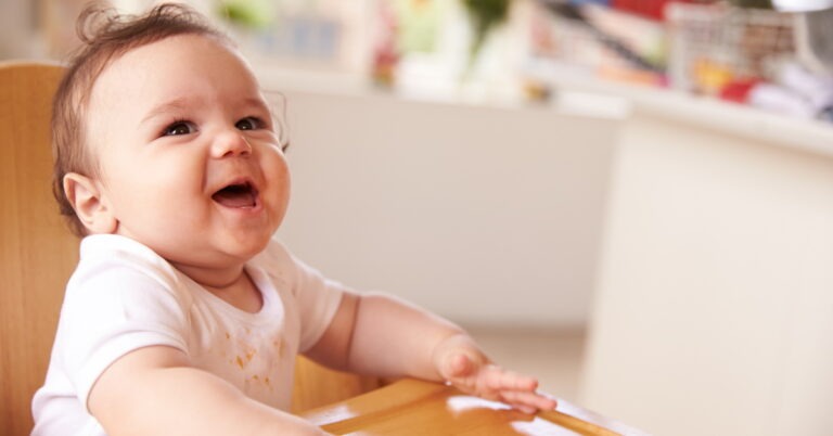 Read more about the article Feeding Schedule for 10-Month-Old Baby: 110+ Samples by Parents