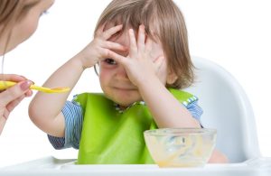 Read more about the article Toddler Refuses to Eat – Great Alternatives to Forcefeeding!
