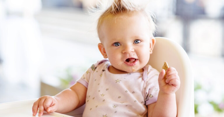 Read more about the article 10-Month-Old Baby Won’t Eat Solids: Stressfree Tips