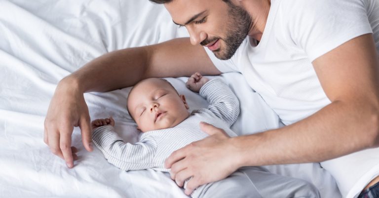 Read more about the article Study: New Dad’s Testosterone Levels Dive (And Why That’s OK)