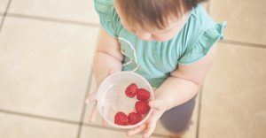 Read more about the article 25 Safe, Healty, Yummy Finger Foods for Babies and Toddlers
