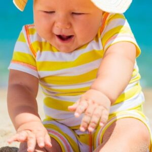 10 Tips for a Wonderful (Sunny) Vacation with Your Baby!