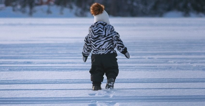 outside winter activities for toddlers
